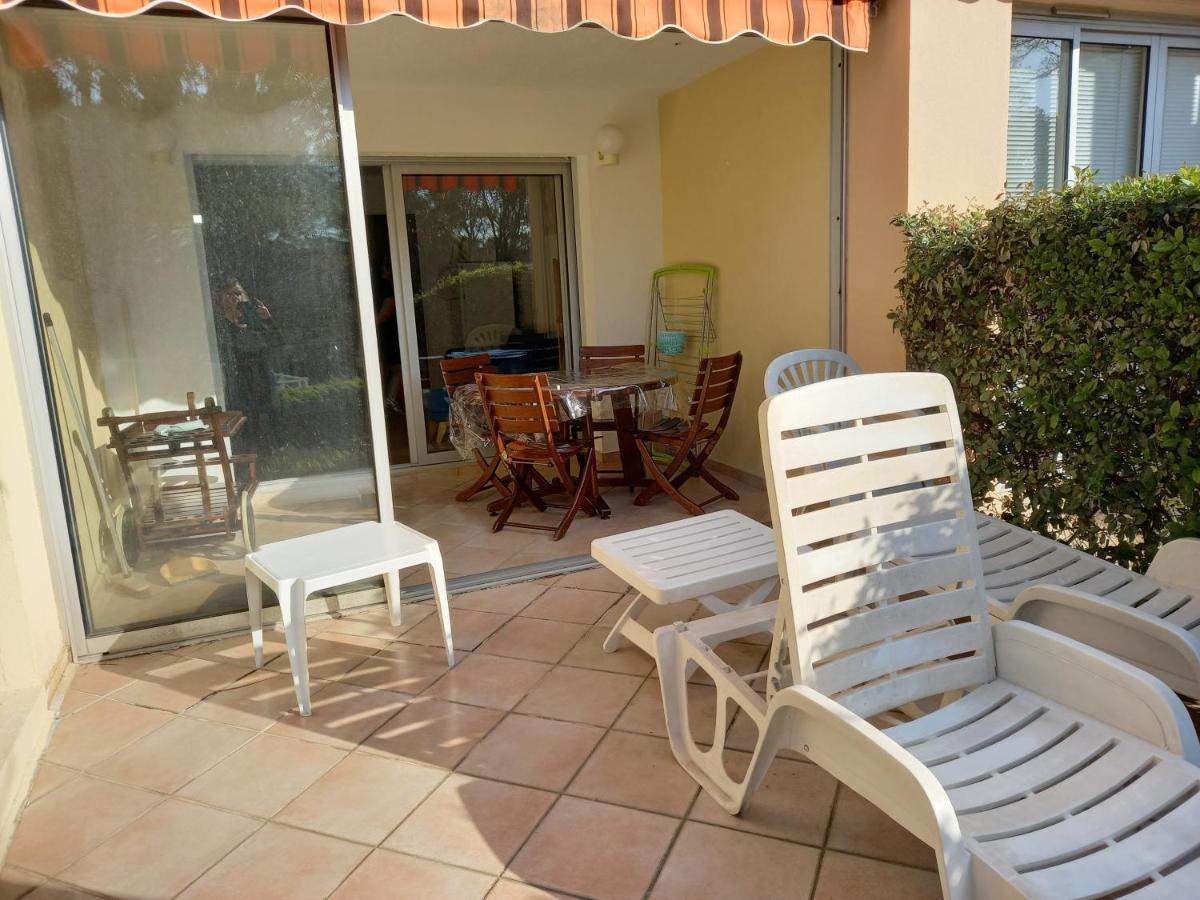 Les Hauts Du Golf Rez De Jardin Piscine Tennis Saint-Raphael (Var) Exterior foto